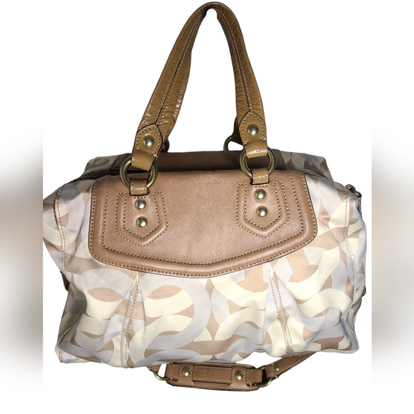 BEAUTIFUL😍Vintage Coach Handbag— label still has serial #🎁‼️ - Picture 4 of 16